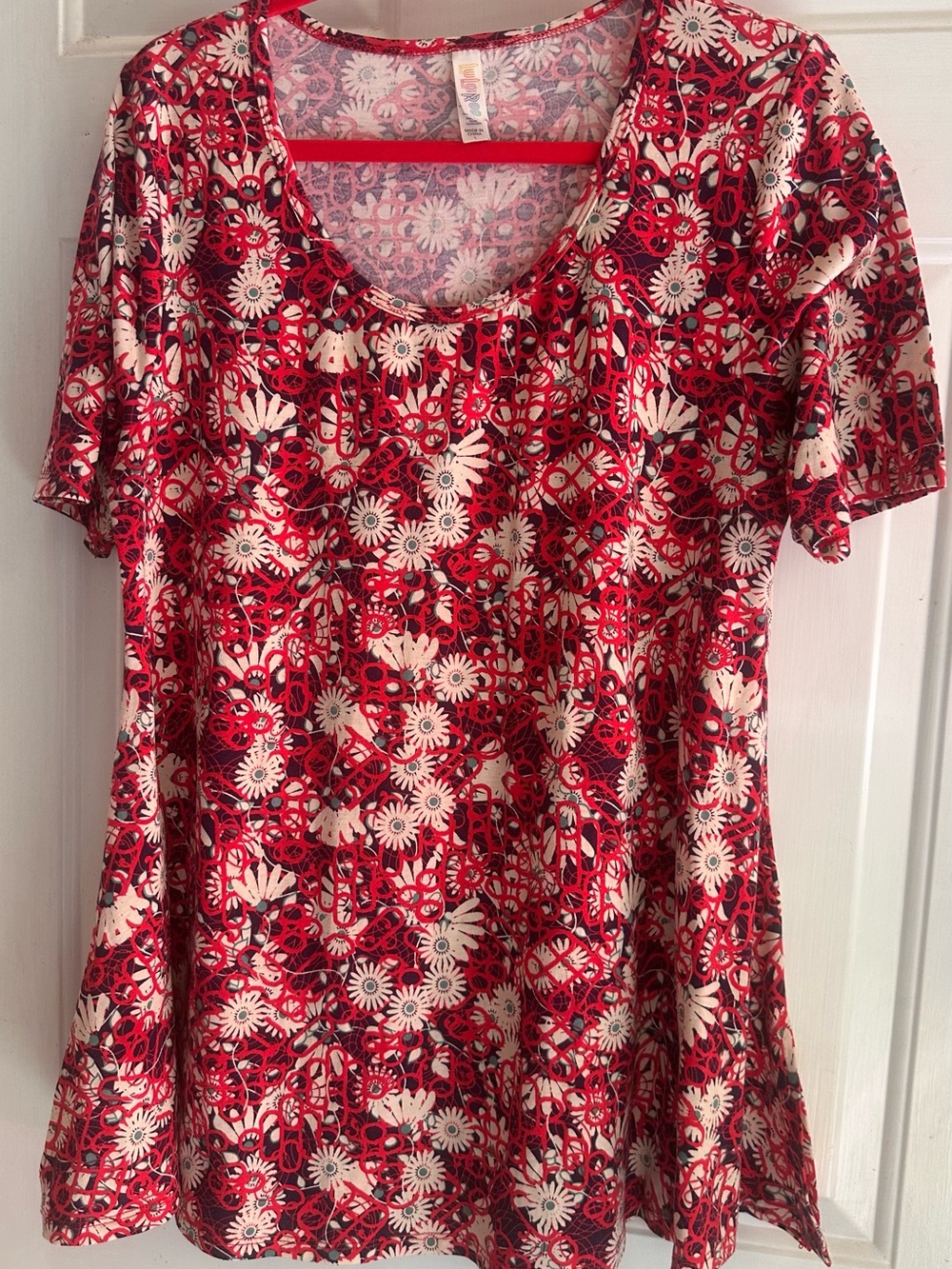 LuLaRoe Red and Cream Floral Scoop Neck Tunic